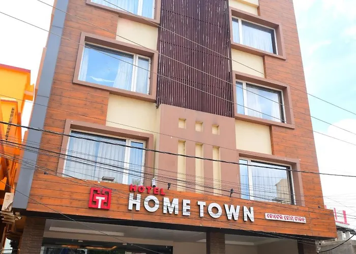 Home Town Puri Near Temple & Golden Beach -Lift- Wifi With Restaurant Facilities- Offical Verified