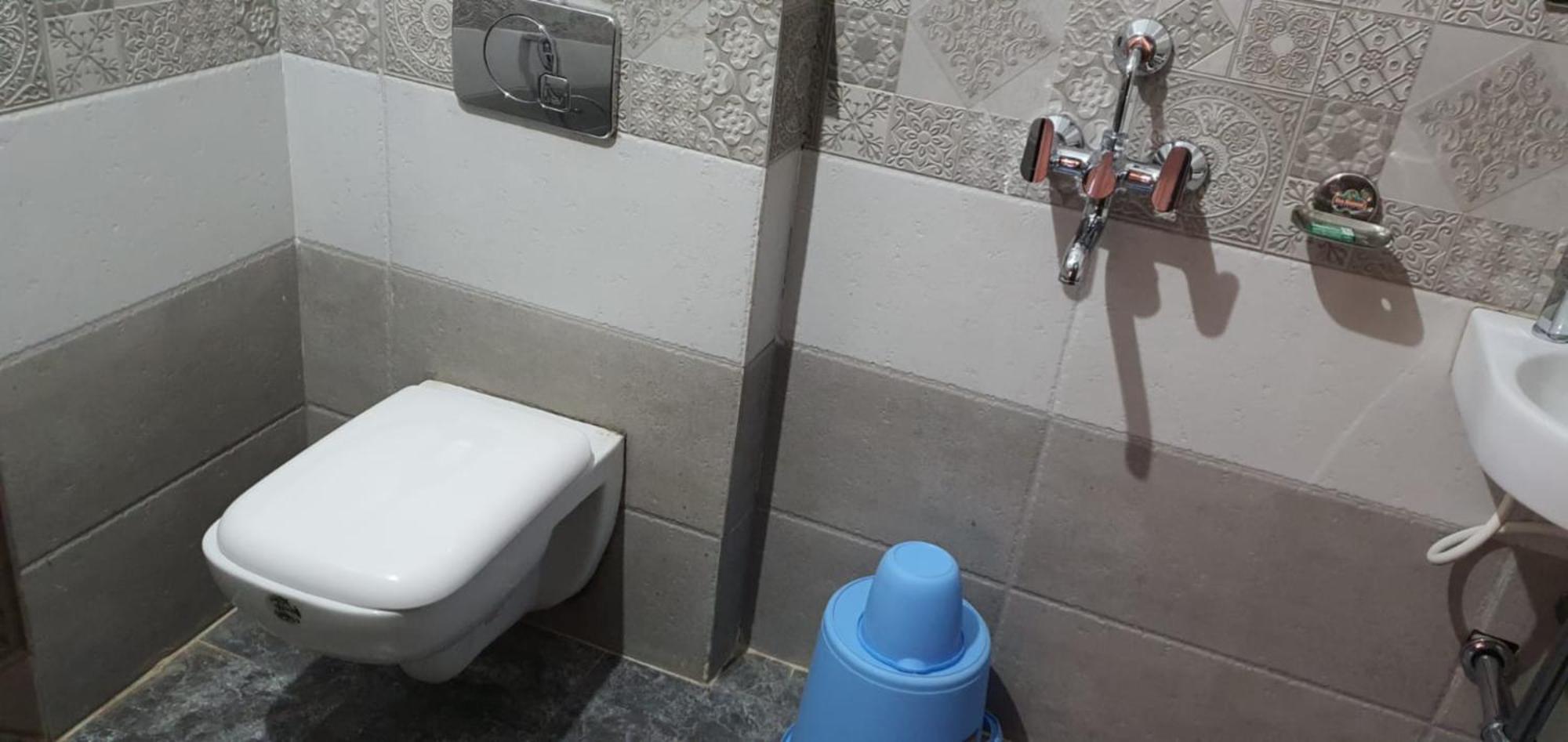 Town Near Temple & Golden Beach -lift- Wifi With Restaurant Facilities- Offical Verified Hotel 3*